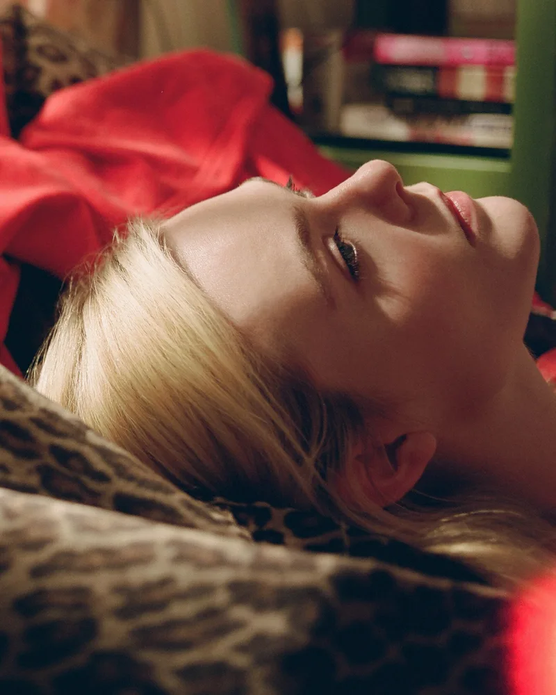 MARGOS GOT MONEY TROUBLES 8x10